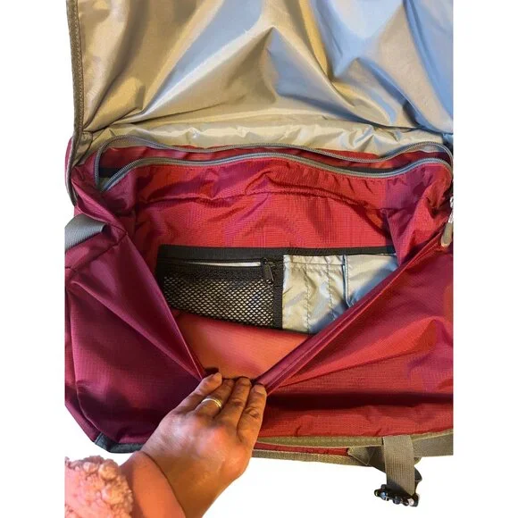 LL Bean Red Shoulder Strap Laptop Computer Messenger 5-Pocket Carry on Bag 18" - Picture 10 of 16
